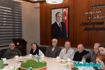 Nəsimidə müharibə və əmək veteranları ilə görüş keçirilib - FOTOLAR