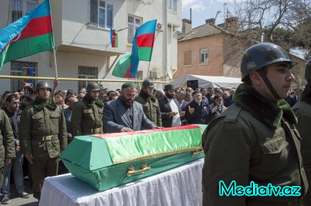 Nərimanov rayonunda qəhrəman şəhid son mənzilə yola salınmışdır - FOTOLAR