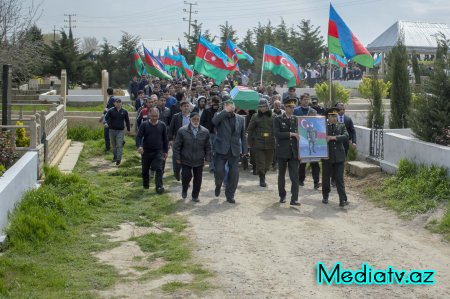 Nərimanov rayonunda qəhrəman şəhid son mənzilə yola salınmışdır - FOTOLAR