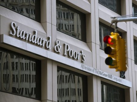 “Standard & Poor`s” Azərbaycanın kredit reytinqini dəyişdi
