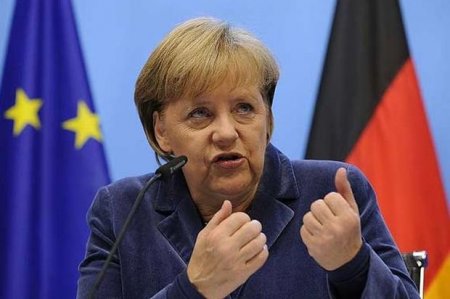 Merkel Türkiyəni qınadı
