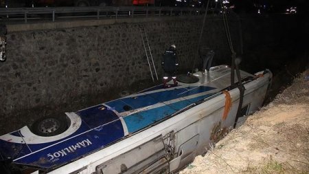 Türkiyədə avtobus qəzası: yeddi ölü, 28 yaralı