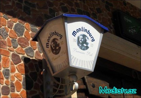 Bakı “Montinburg“ barda erməni Andranikin şəkli - Foto