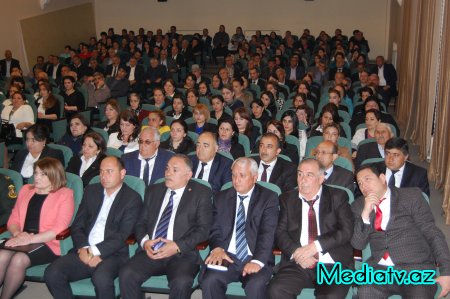 Füzuli RİH başçısı məcburi köçkünlərlə görüşdü