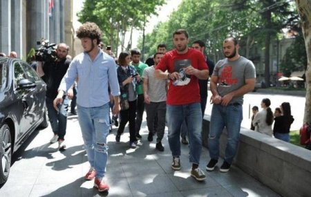 Gürcü cüdoçular federasiya rəhbərinin kabinetini mismarladı