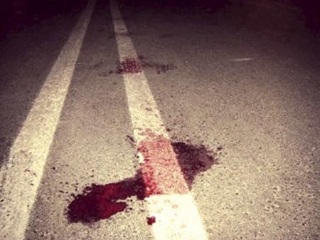 Abşeronda avtomobil piyadanı vuraraq öldürdü