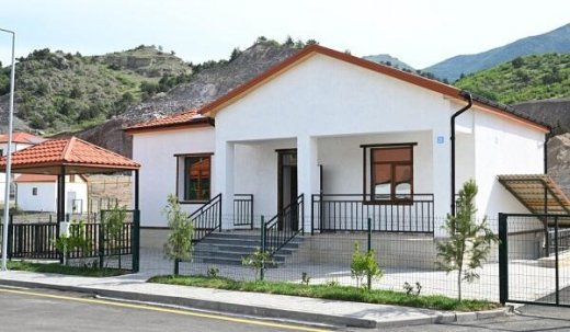 Laçının Bəylik kəndinə daha 41 ailə yola salındı